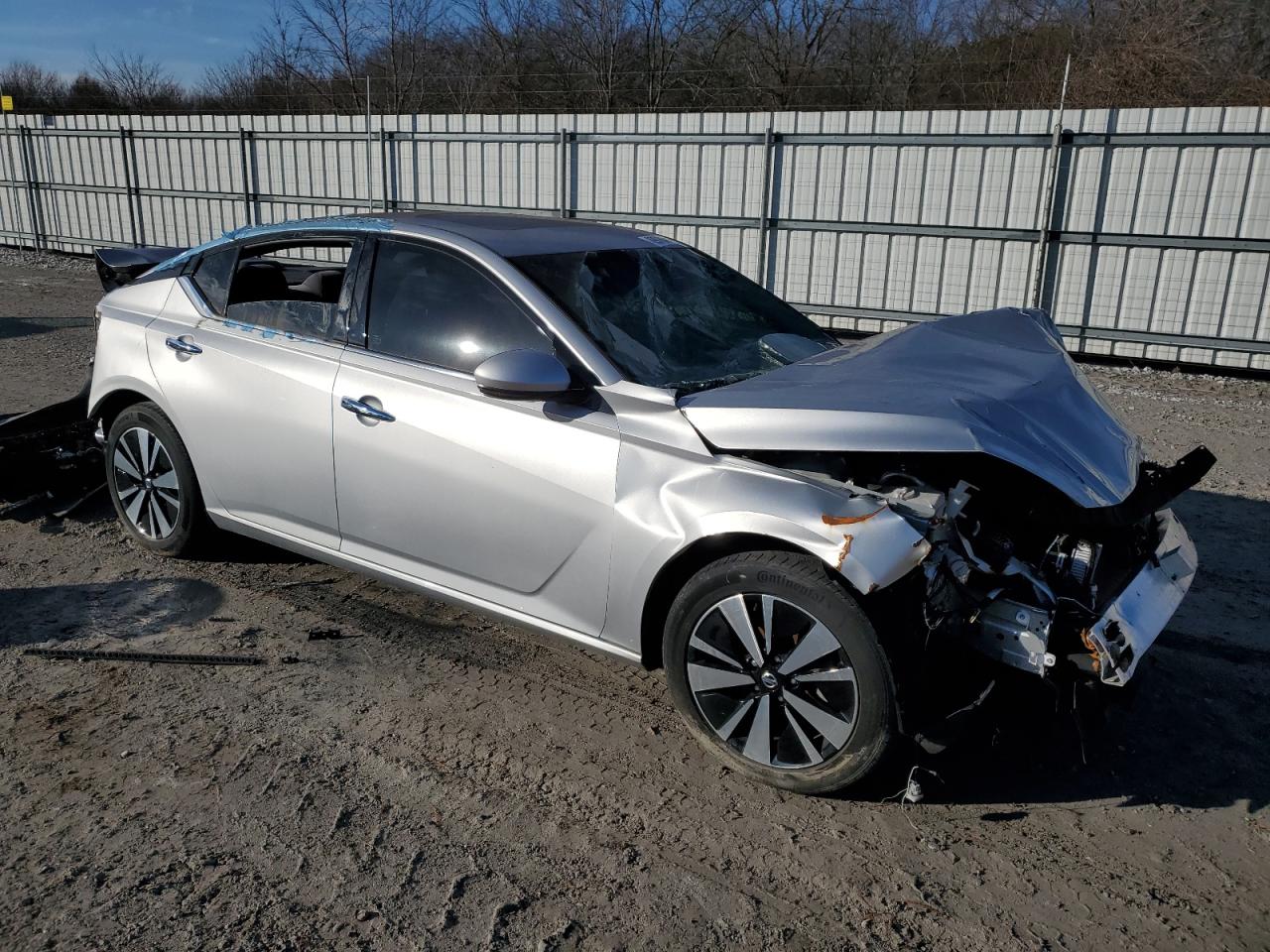 2019 Nissan Altima - Image 4