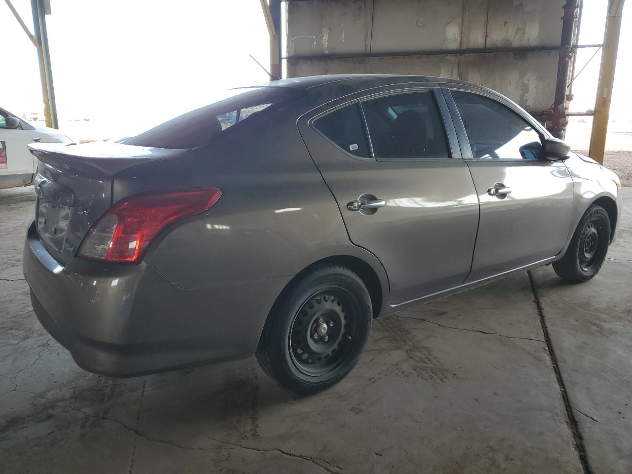2016 Nissan Versa - Image 3