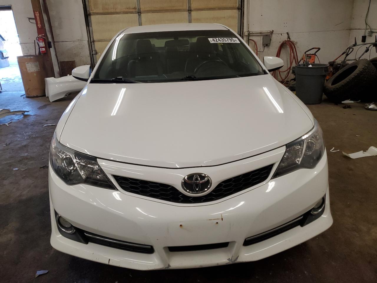 2014 Toyota Camry - Image 5