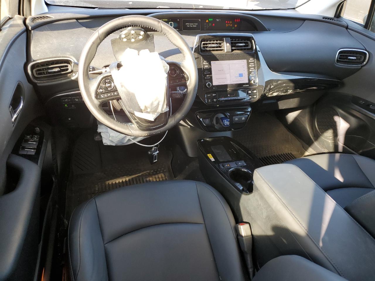 2022 Toyota Prius - Image 8