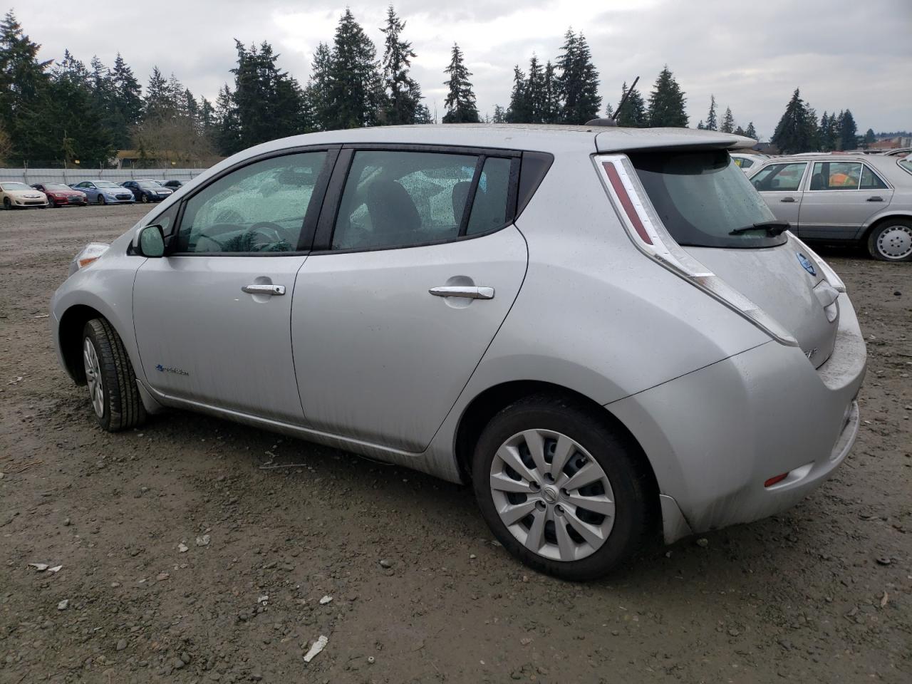 2015 Nissan Leaf - Image 2