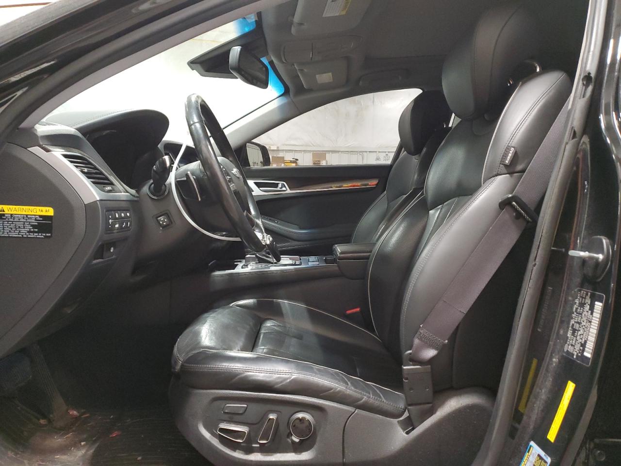 2016 Hyundai Genesis - Image 7