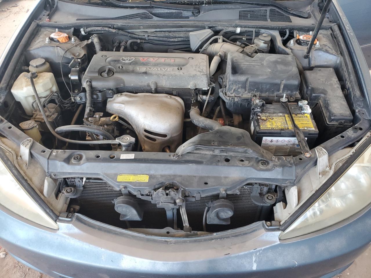 2004 Toyota Camry - Image 11