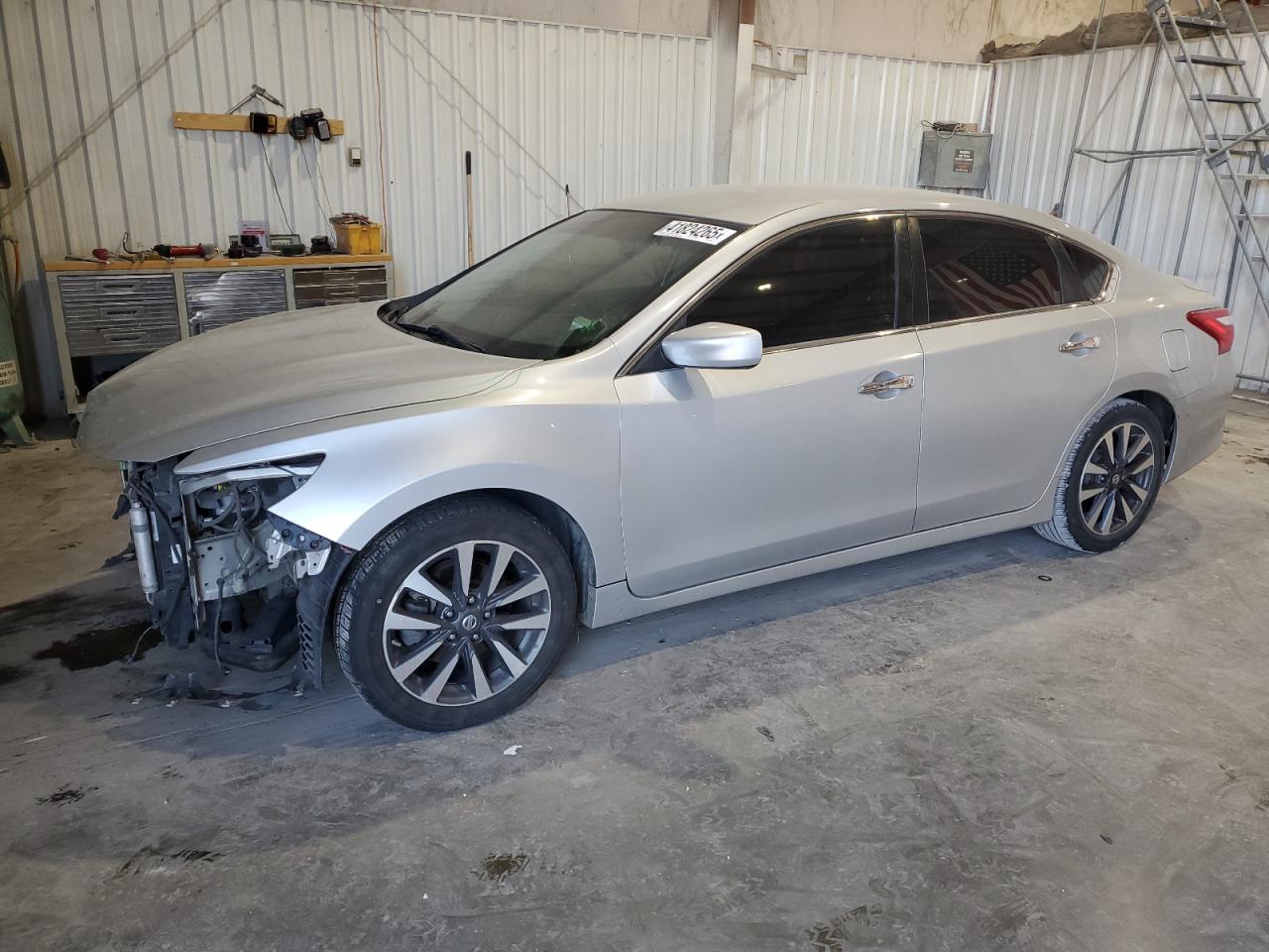 2017 Nissan Altima - Image 1
