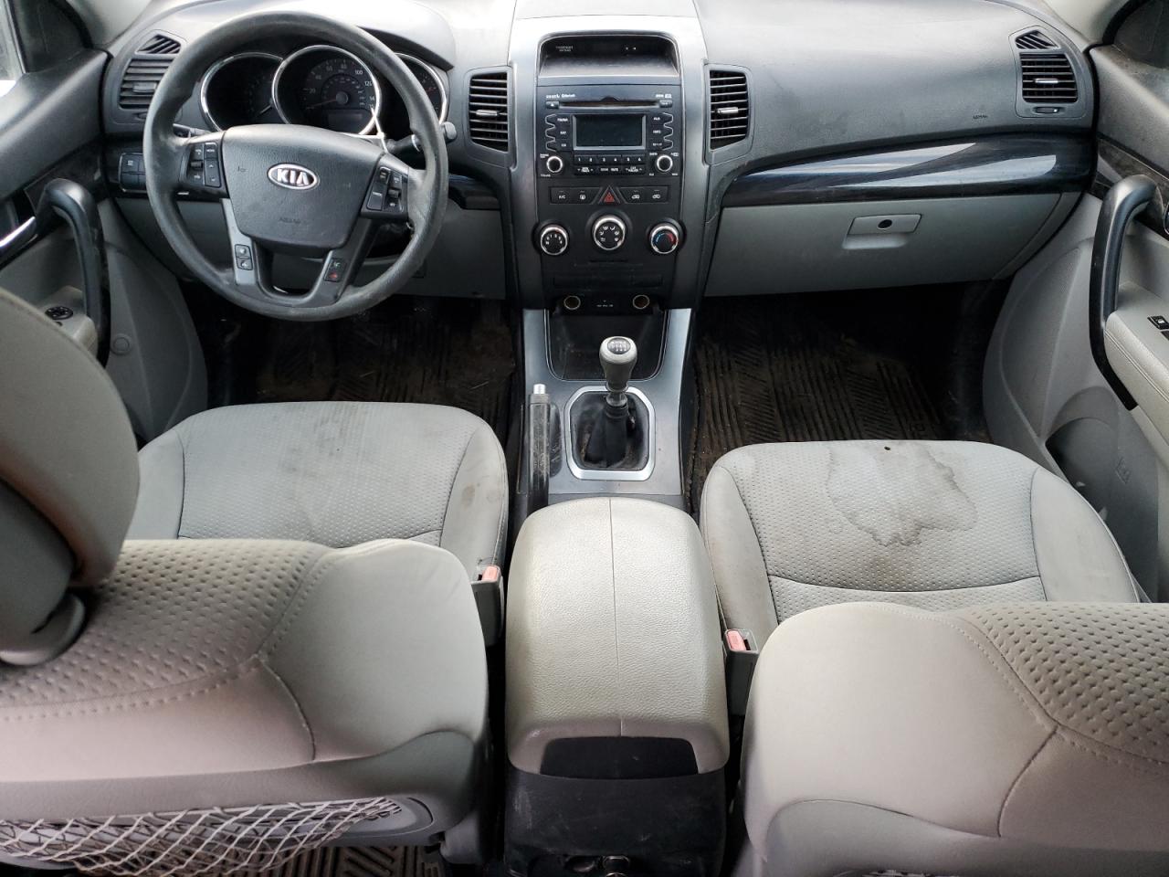 2011 Kia Sorento - Image 8