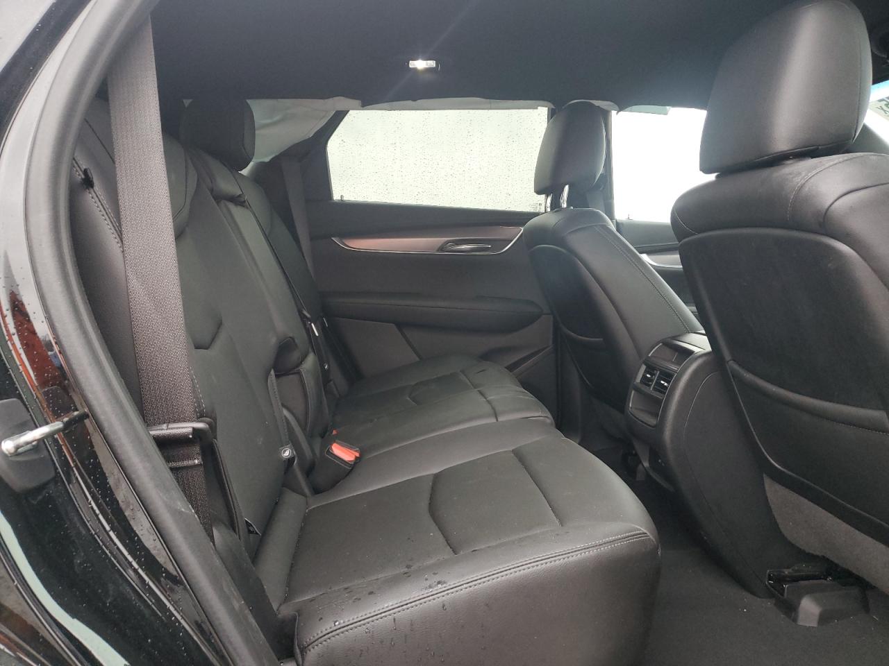 2020 Cadillac XT5 - Image 11