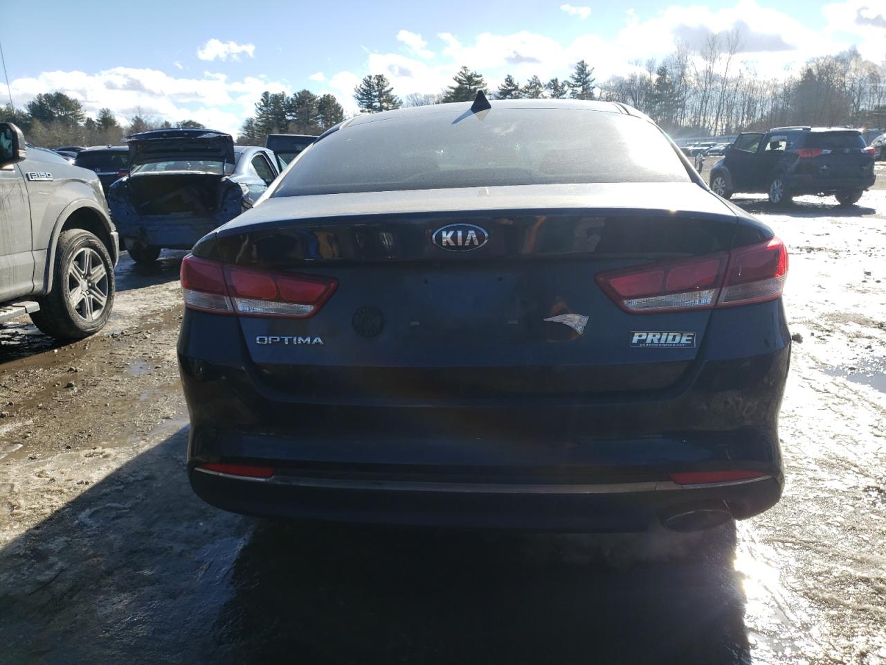 2018 Kia Optima - Image 6