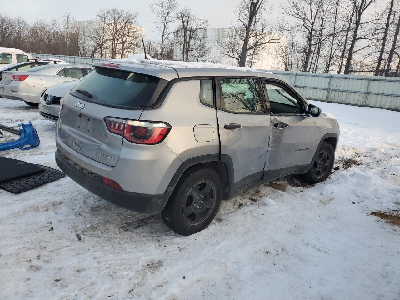 2018 Jeep Compass - Image 3