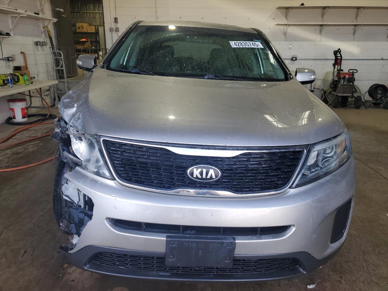 2014 Kia Sorento - Image 5