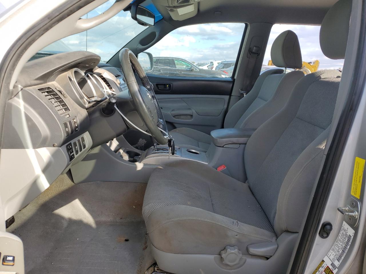 2010 Toyota Tacoma - Image 7
