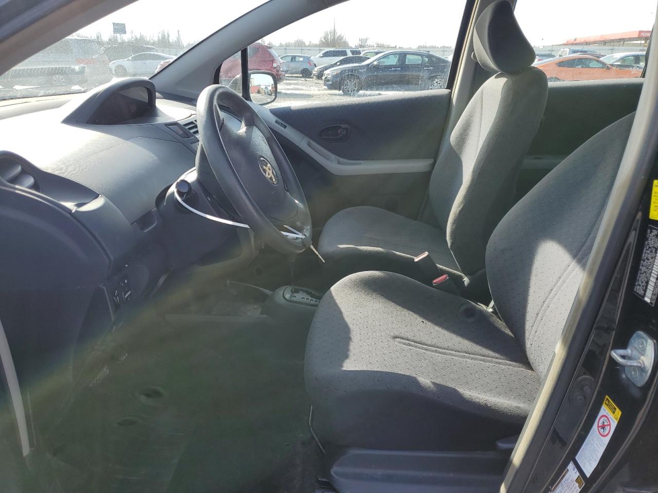 2010 Toyota Yaris - Image 7