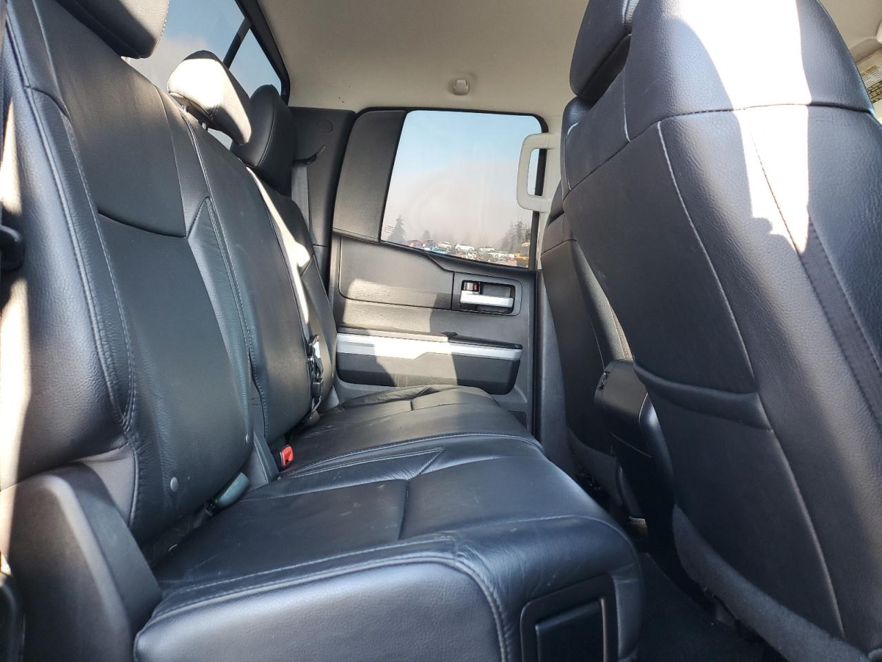 2016 Toyota Tundra - Image 10