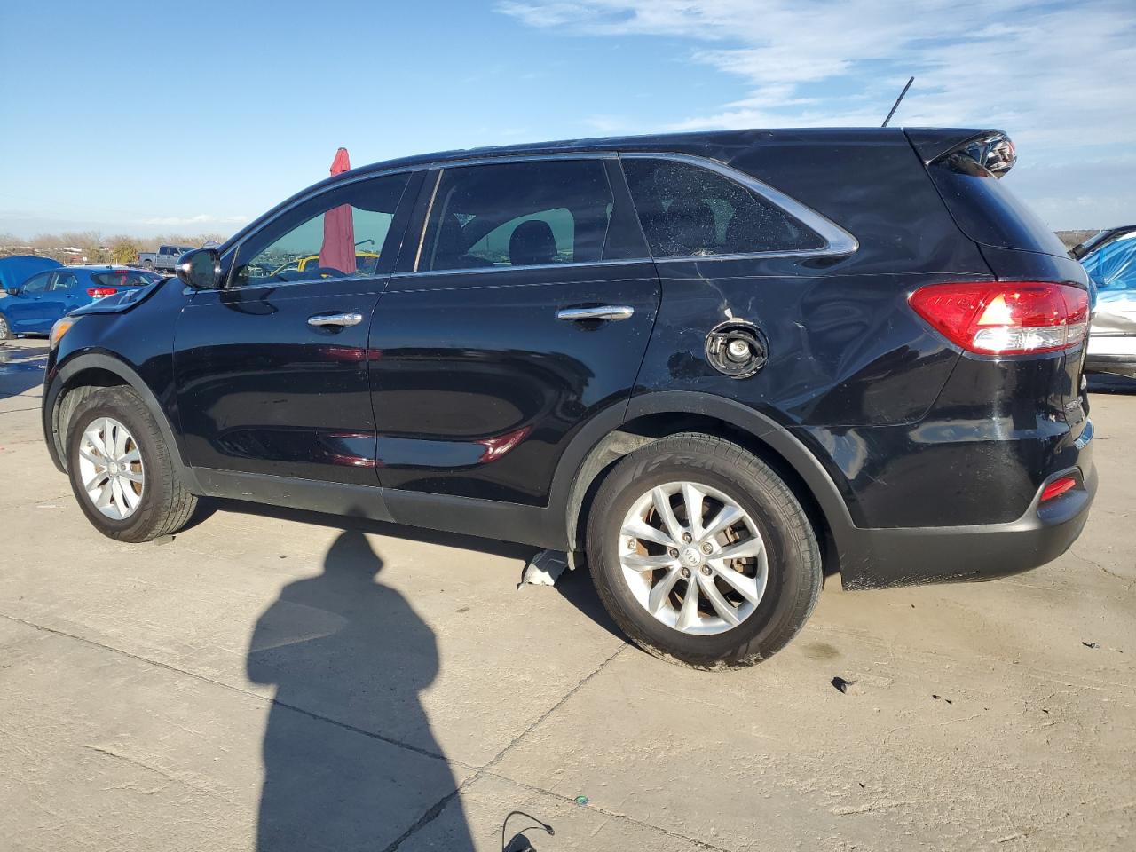 2017 Kia Sorento - Image 2