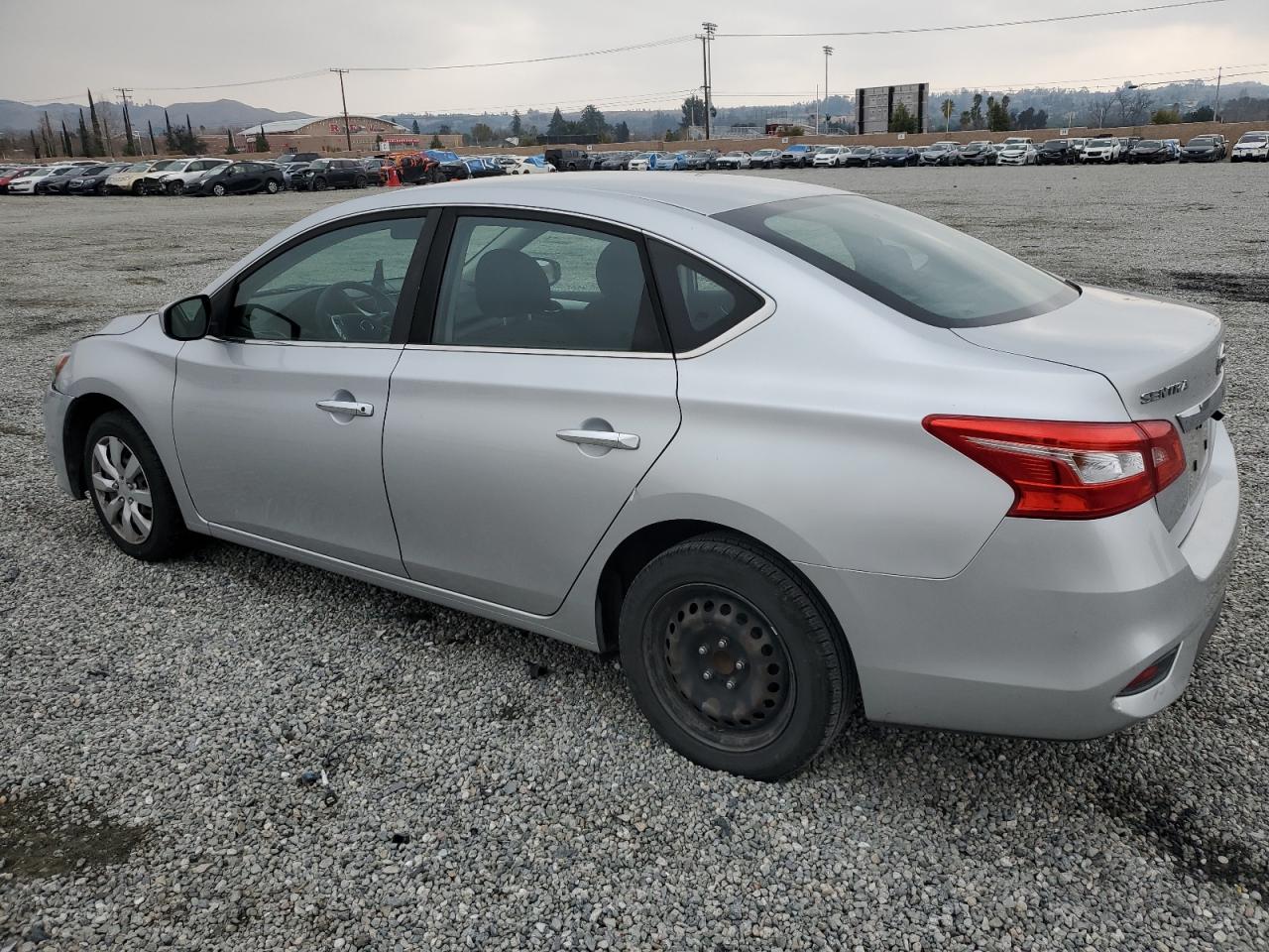 2016 Nissan Sentra - Image 2