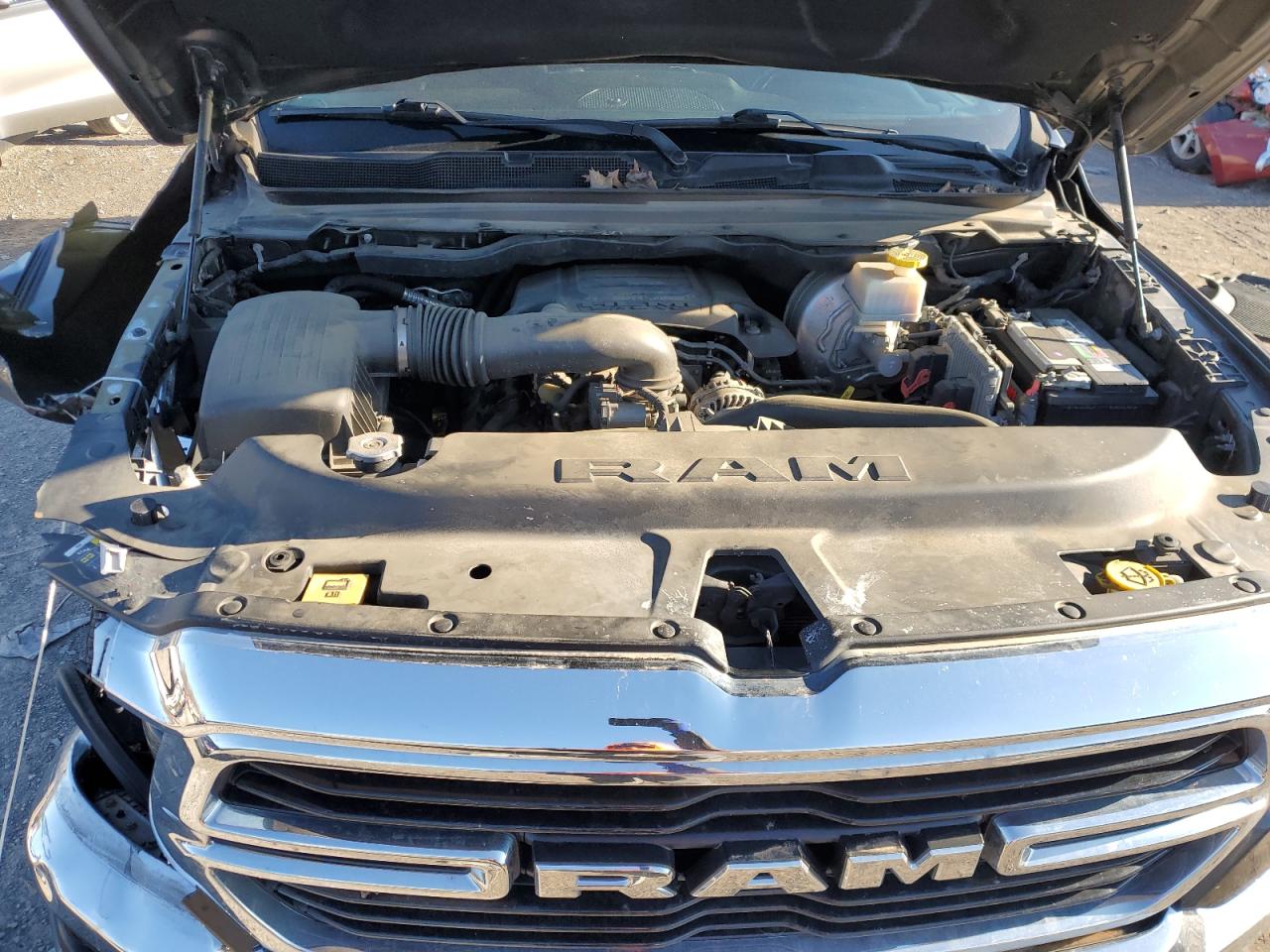 2019 RAM 1500 - Image 12