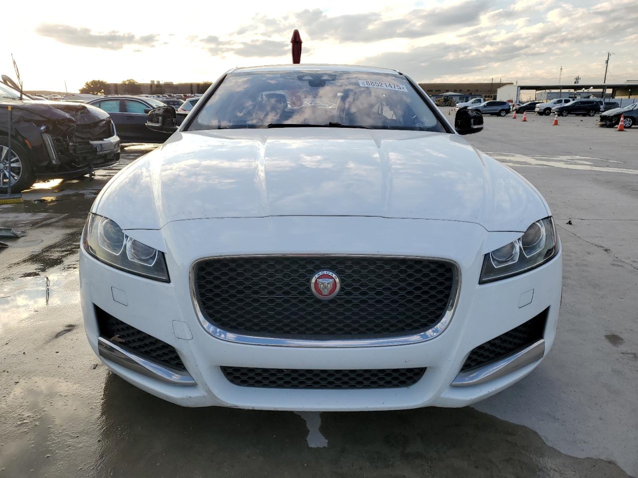 2016 Jaguar XF - Image 5