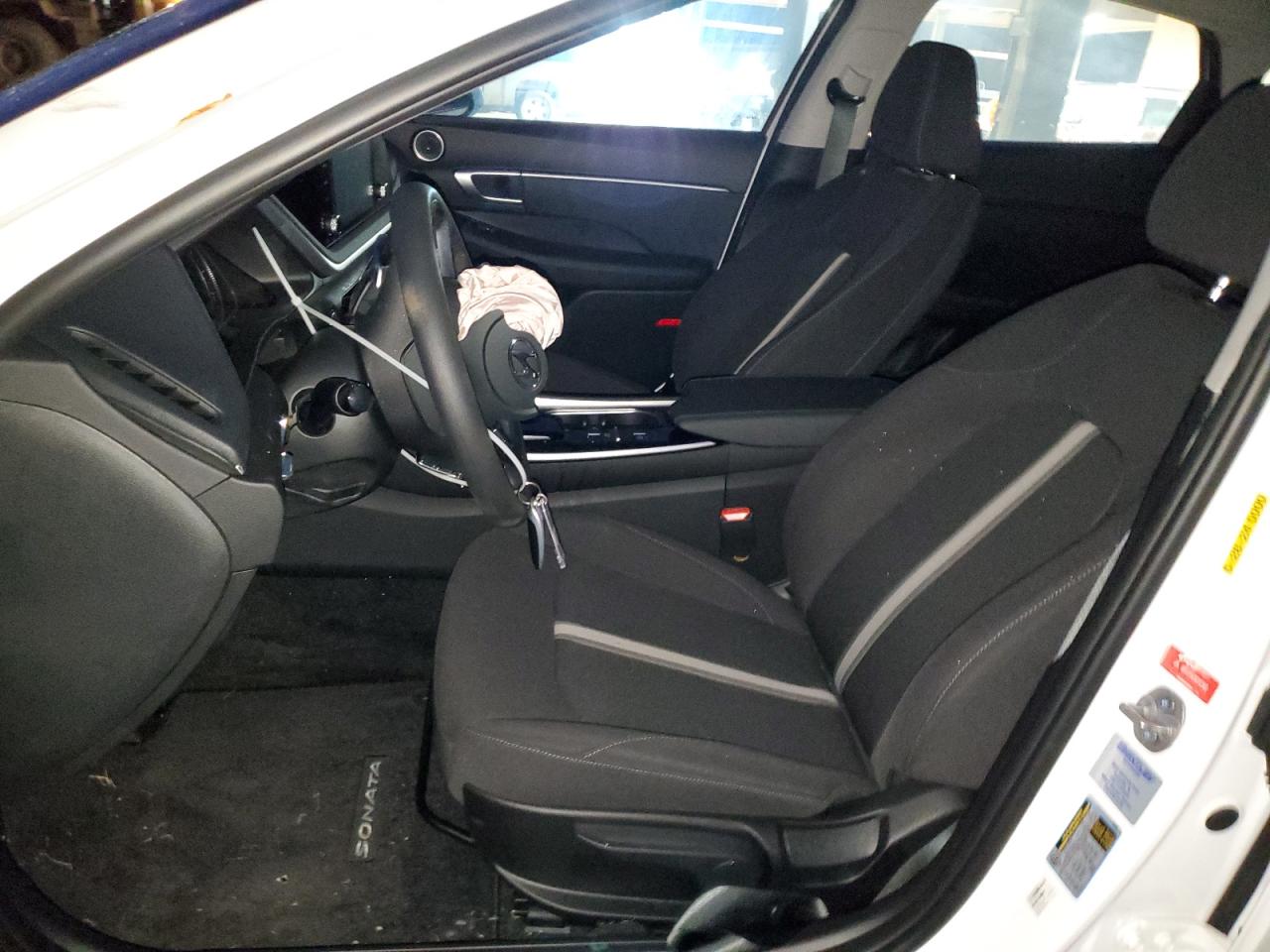2023 Hyundai Sonata - Image 7