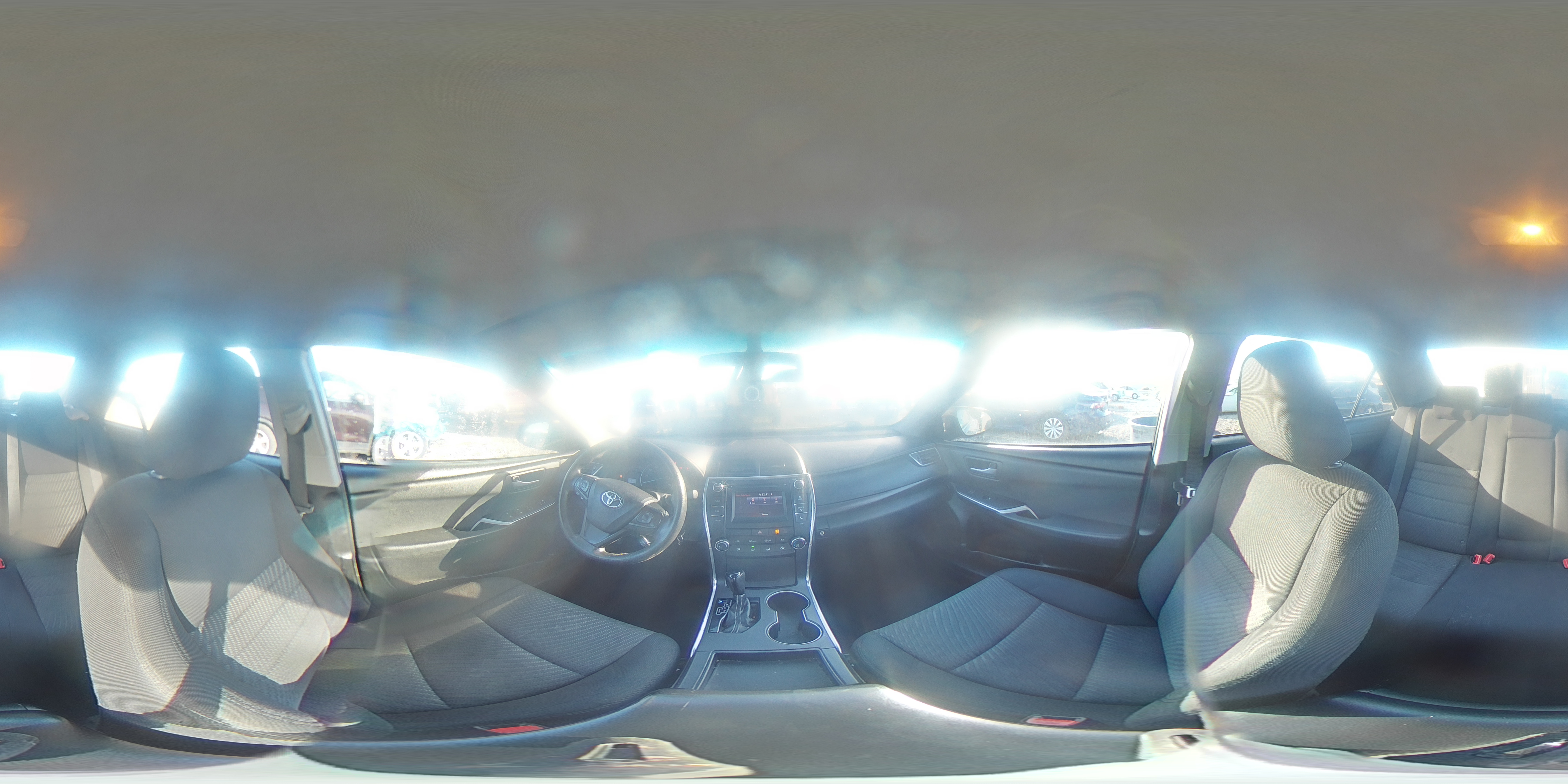 2015 Toyota Camry - Image 14