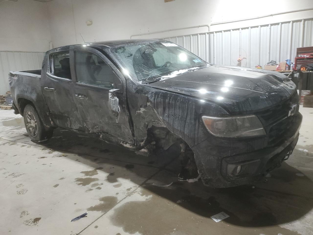 2022 Chevrolet Colorado - Image 4