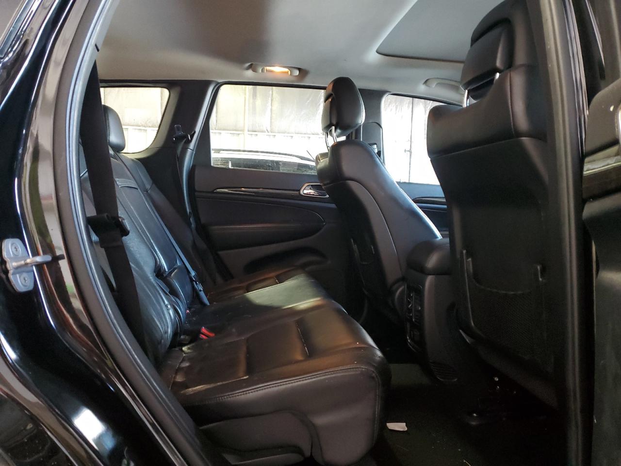 2013 Jeep Grand Cherokee - Image 11