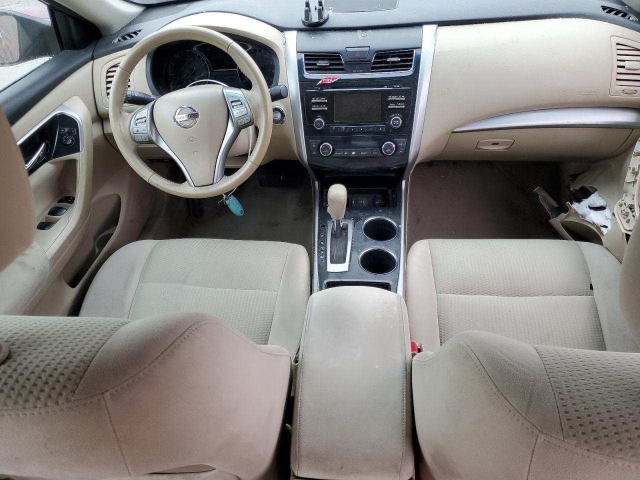 2014 Nissan Altima - Image 8