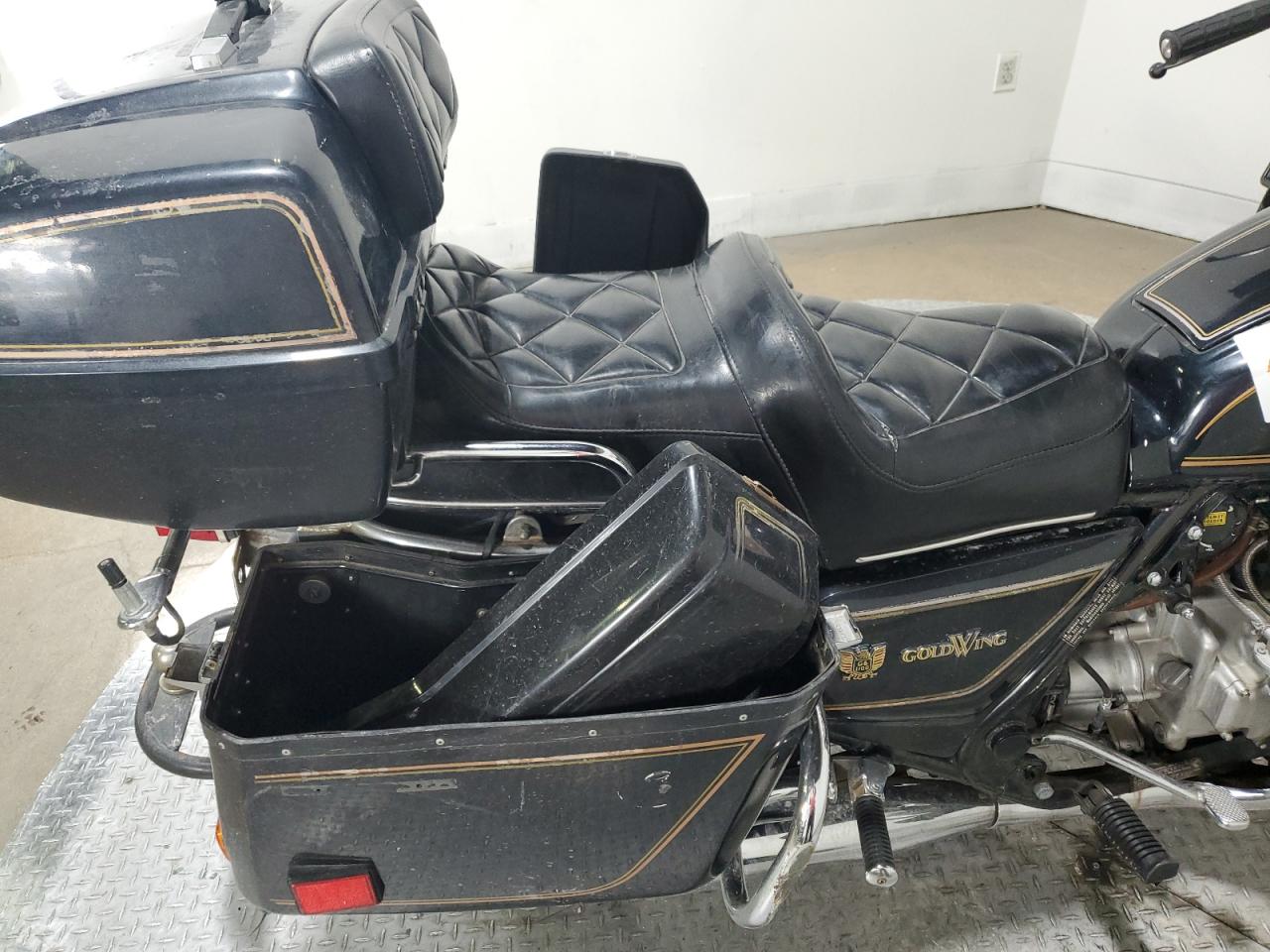 1981 Honda Gl1100 I VIN: 1HFSC0211BA126845 Lot: 41461405