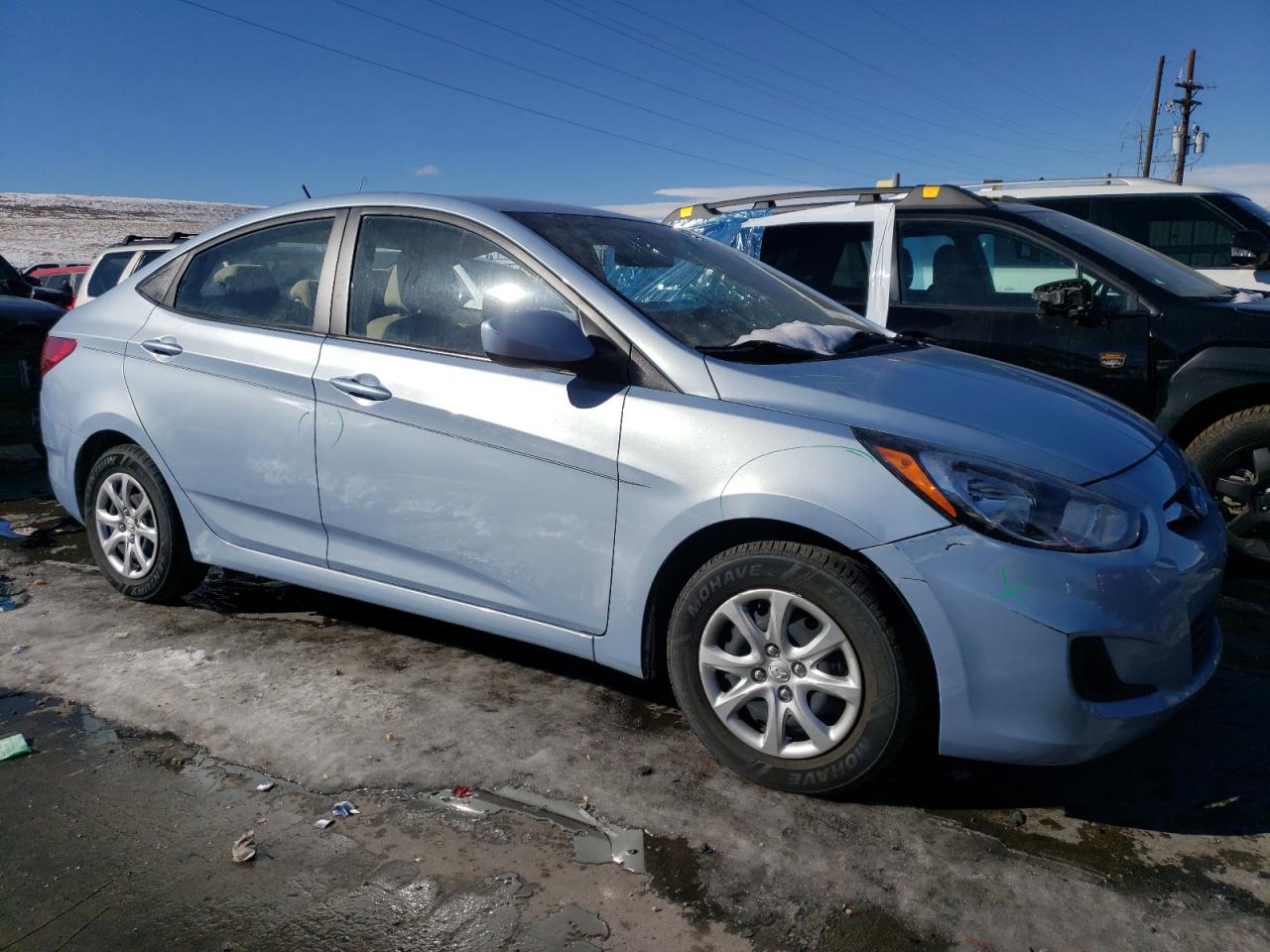 2013 Hyundai Accent - Image 4