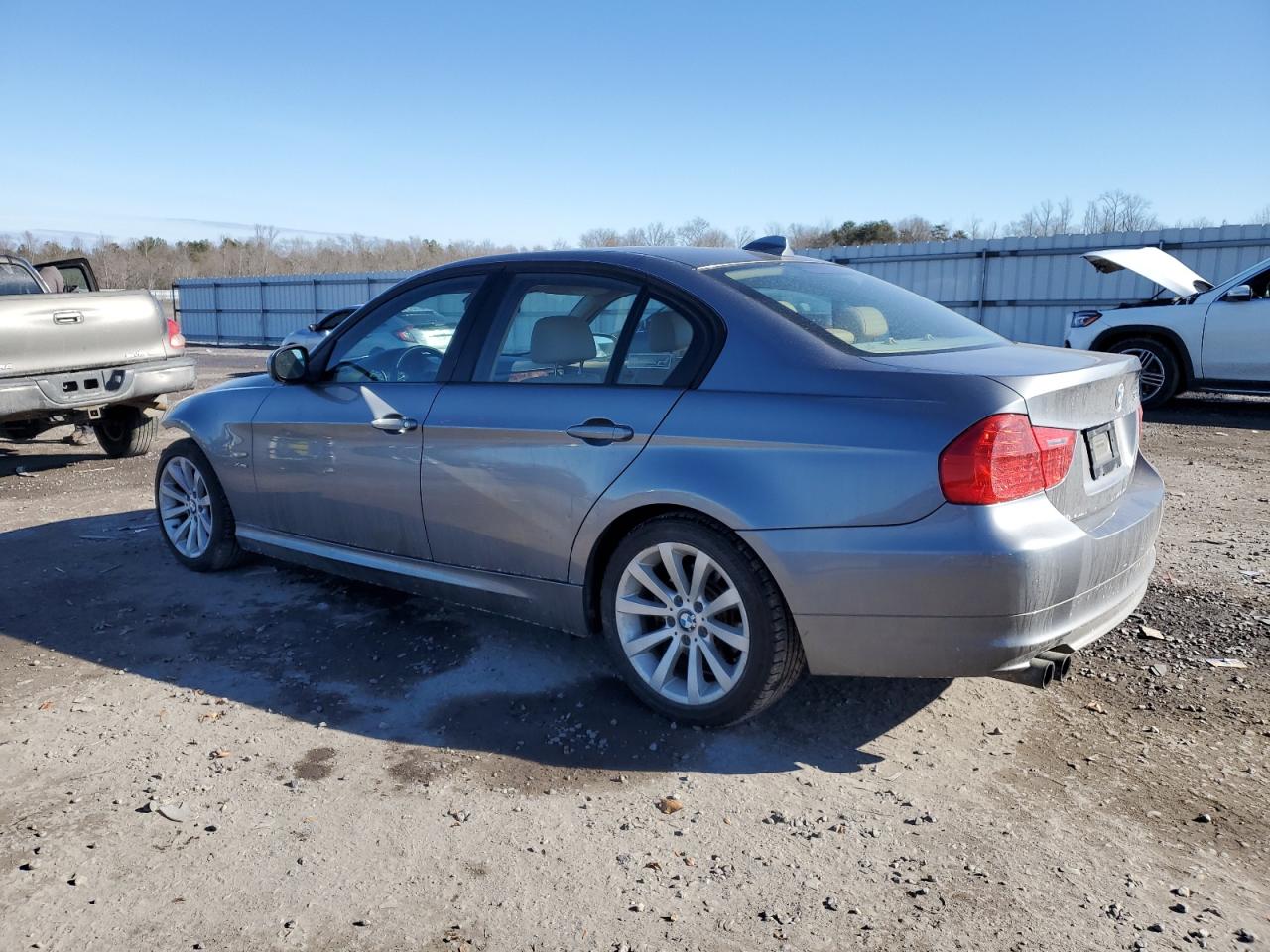 2011 BMW 3er - Image 2