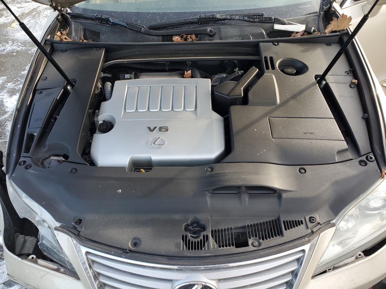 2012 Lexus ES - Image 12
