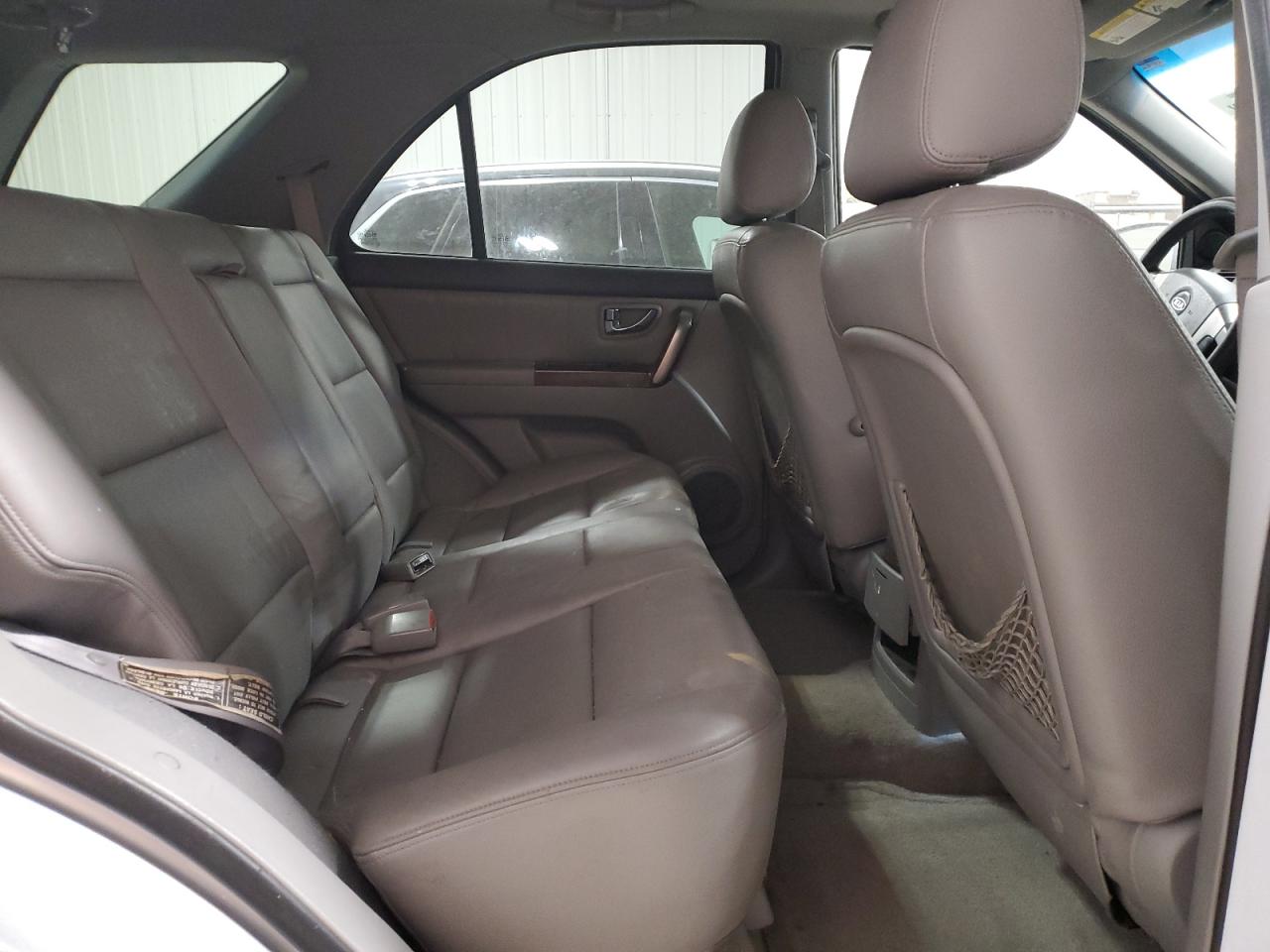 2005 Kia Sorento - Image 11