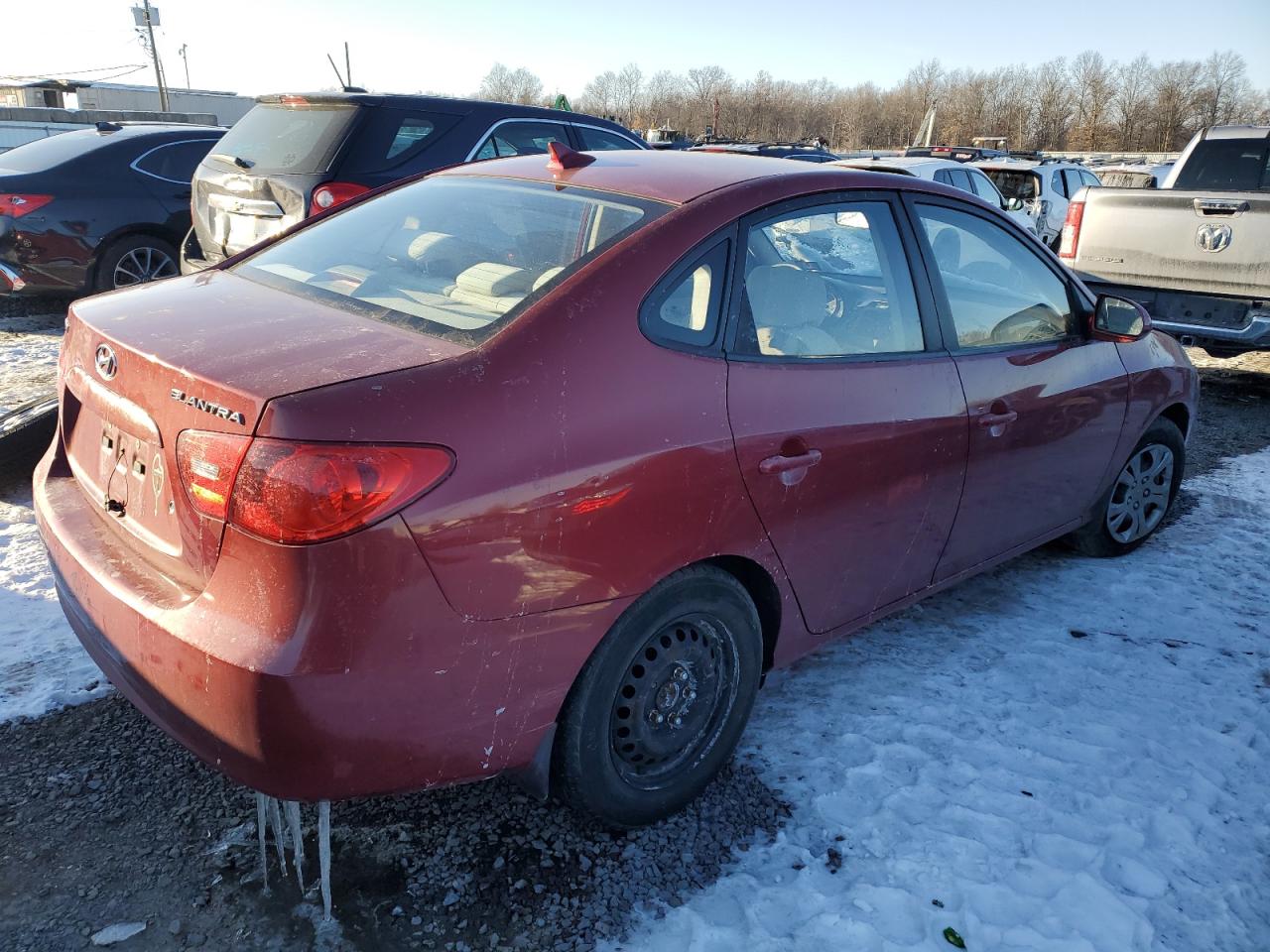 2009 Hyundai Elantra - Image 3