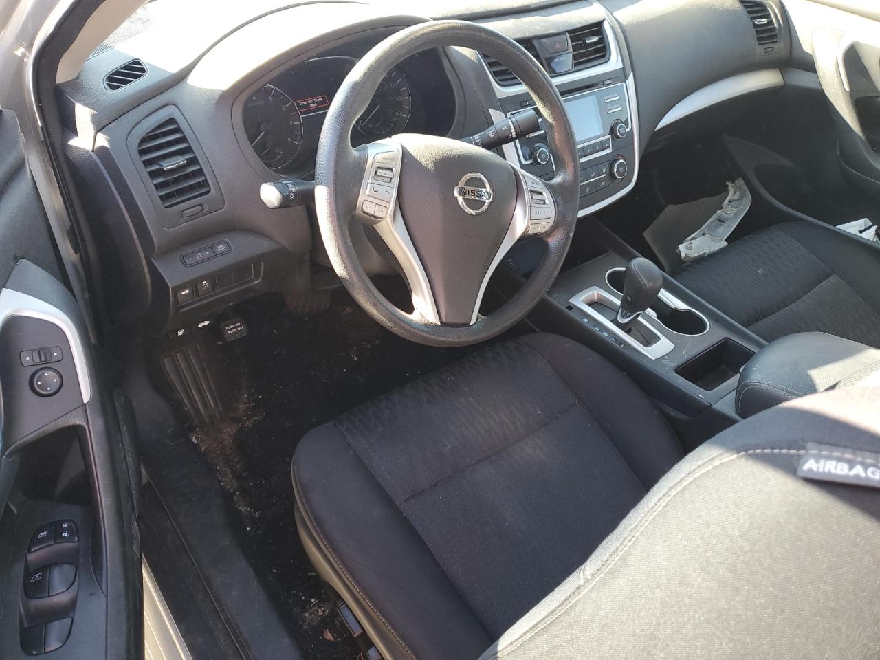 2018 Nissan Altima - Image 8