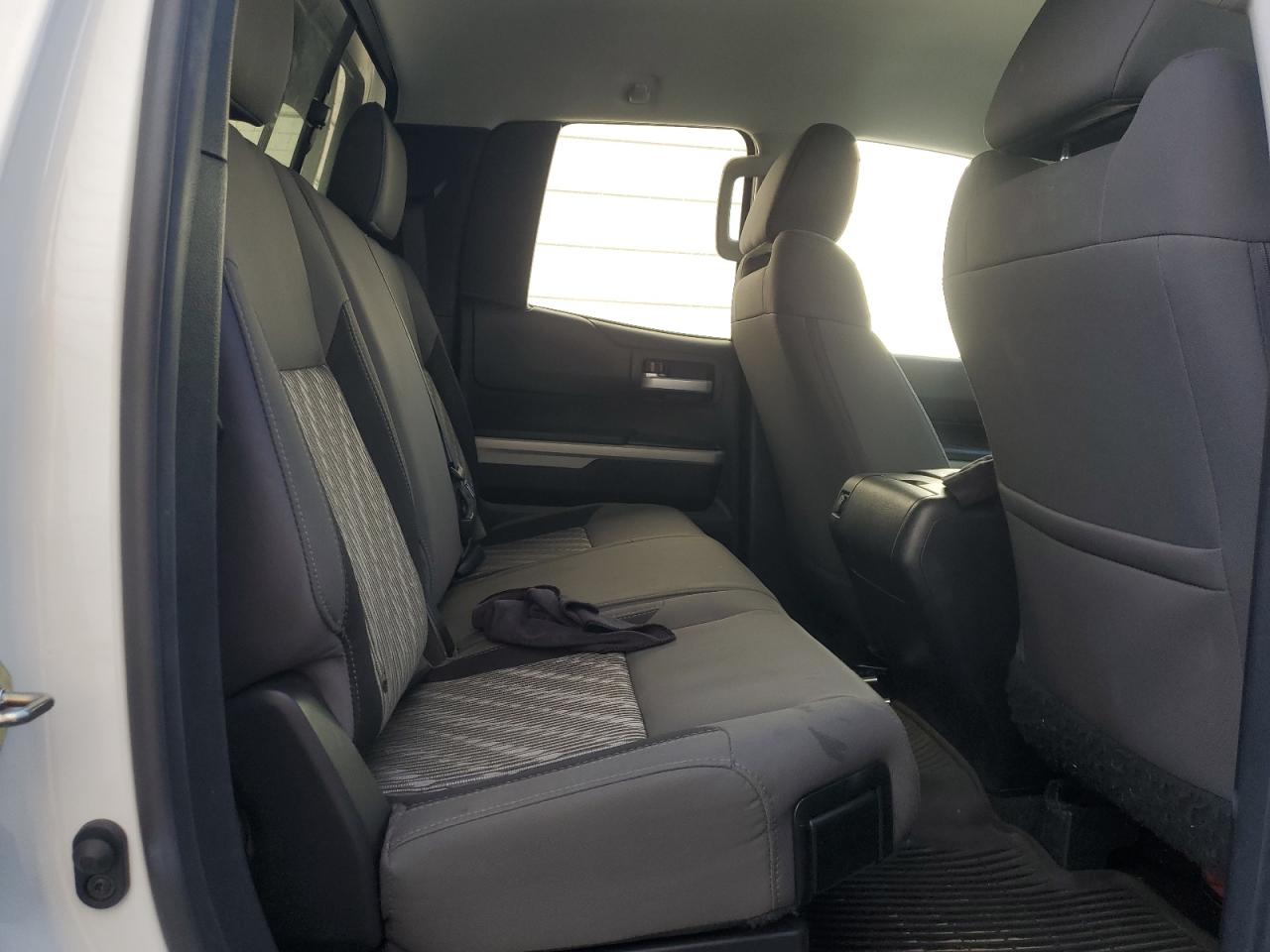 2020 Toyota Tundra - Image 10