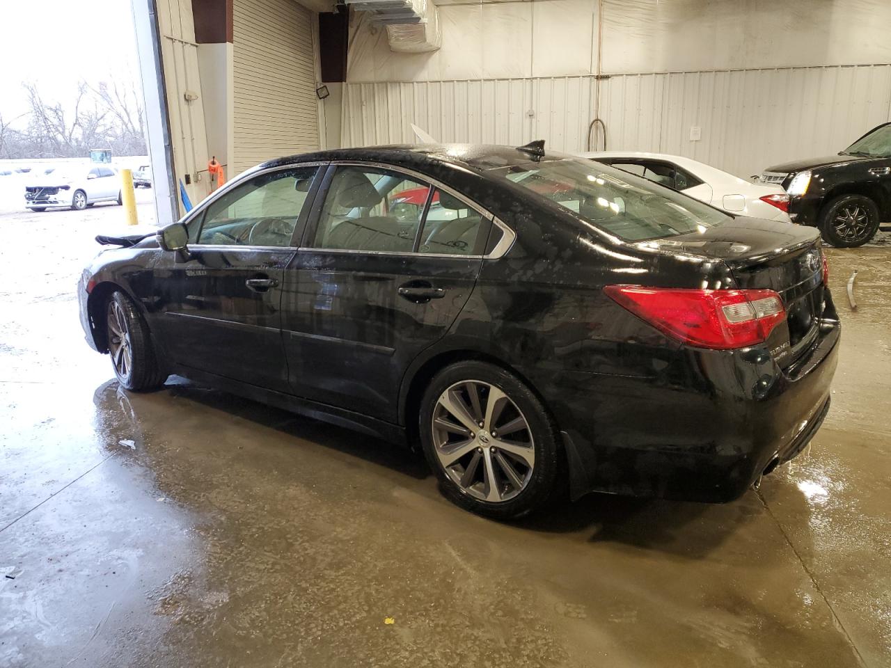 2016 Subaru Legacy - Image 2