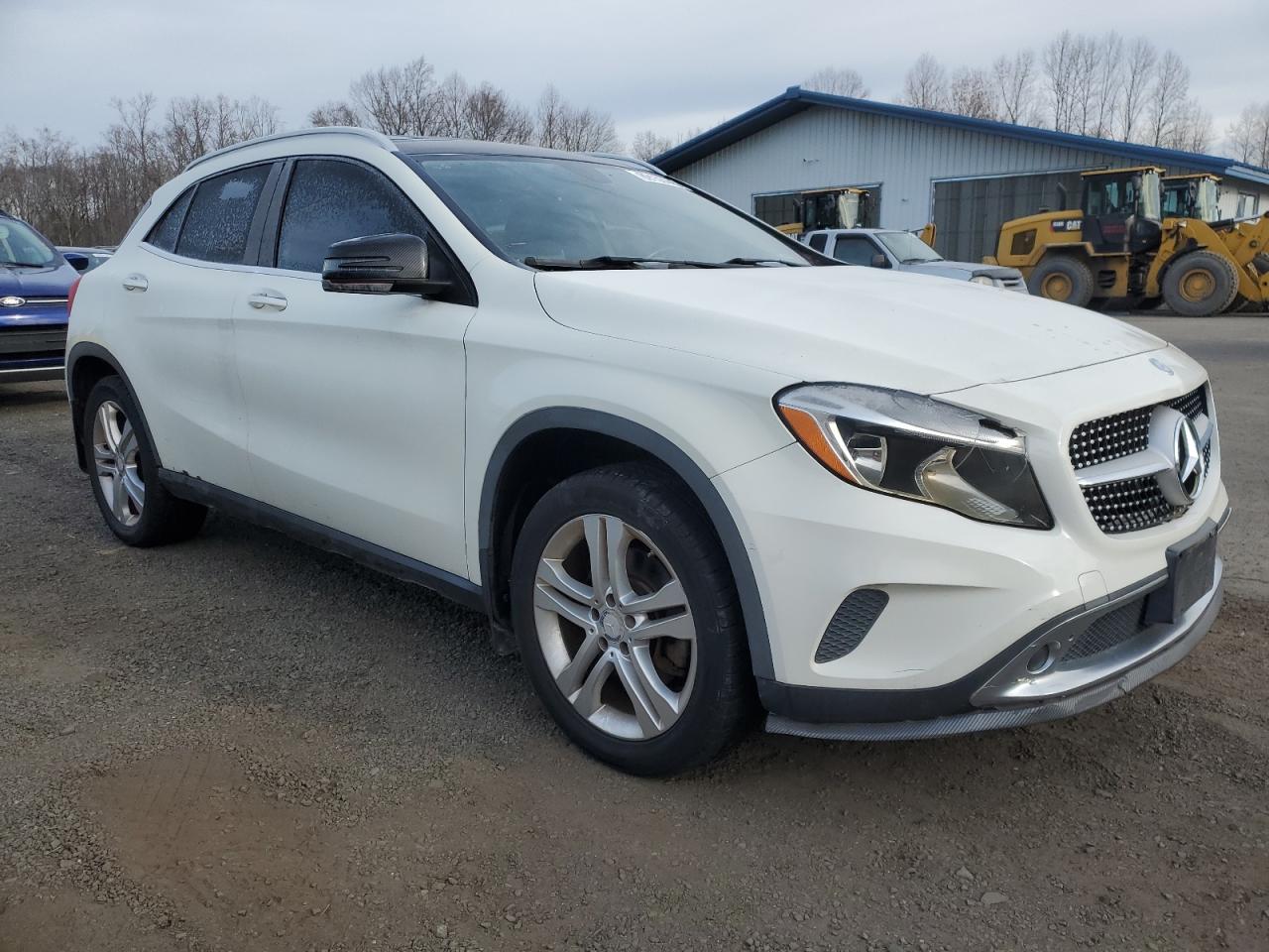 VIN WDCTG4GB0FJ152008 2015 MERCEDES-BENZ GLA-CLASS no.4