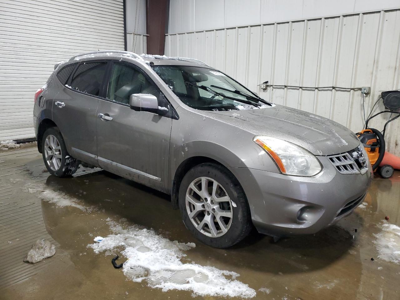 2012 Nissan Rogue - Image 4
