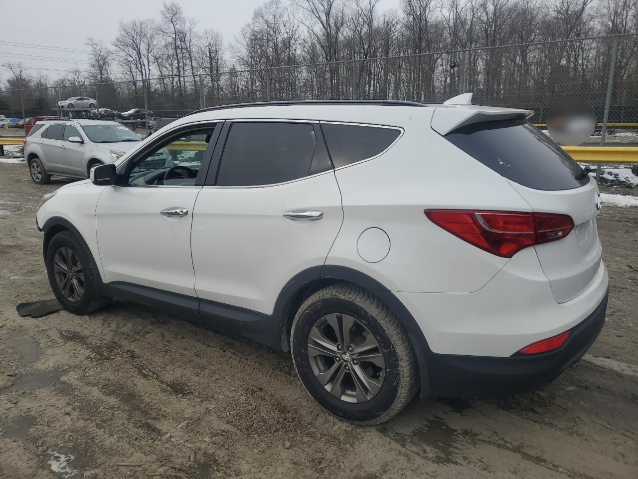 2014 Hyundai Santa Fe - Image 2