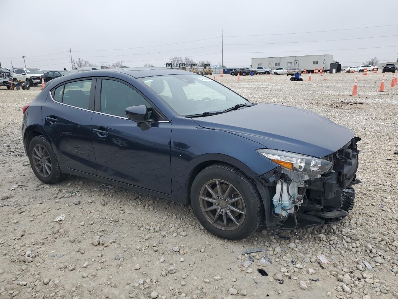 2018 Mazda 3 - Image 4