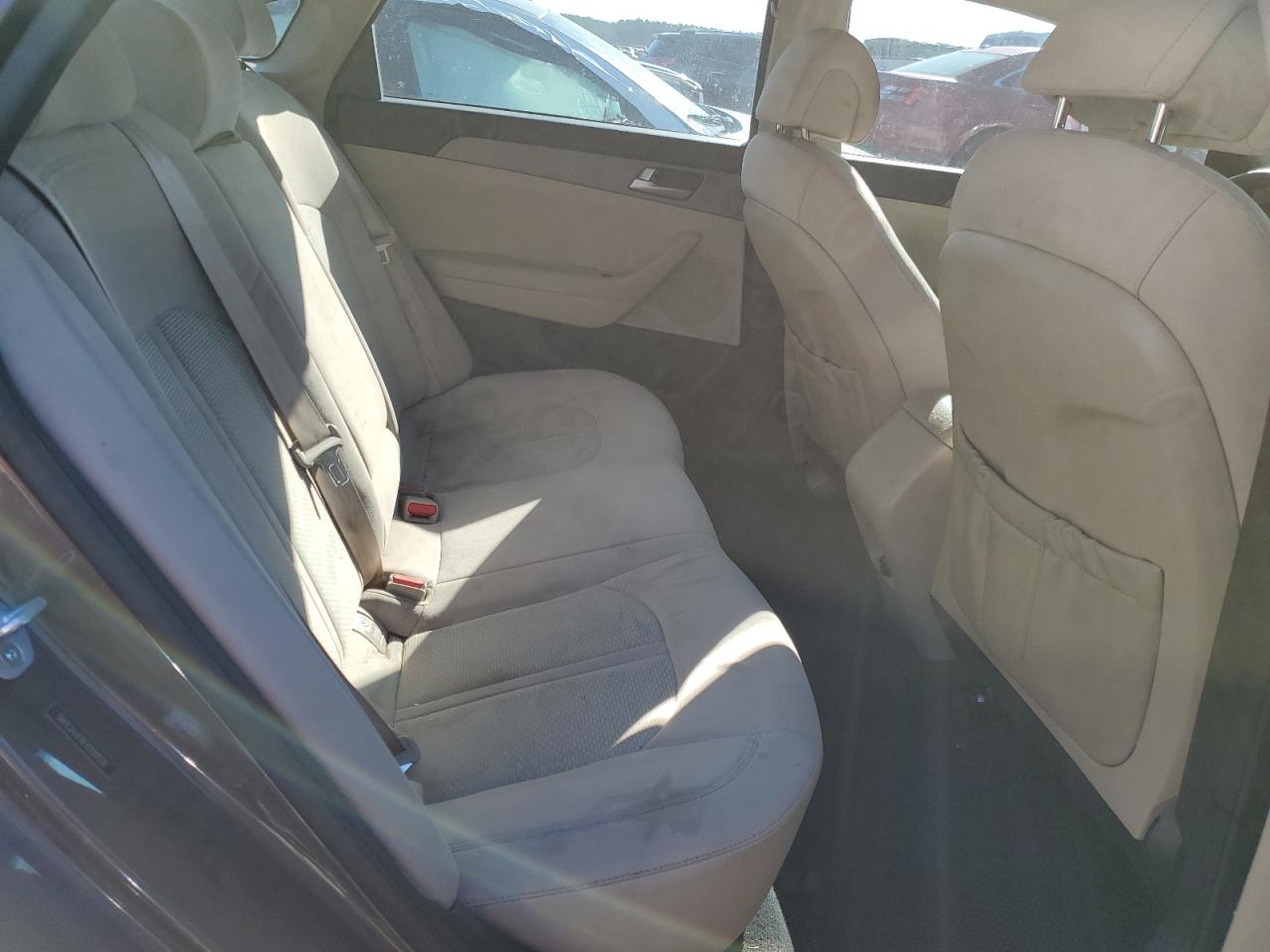 2015 Hyundai Sonata - Image 11