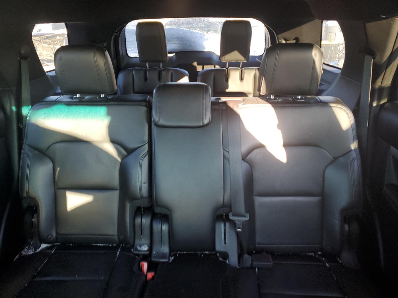 2016 Ford Explorer - Image 10
