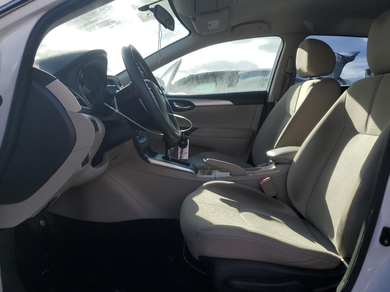 2016 Nissan Sentra - Image 7
