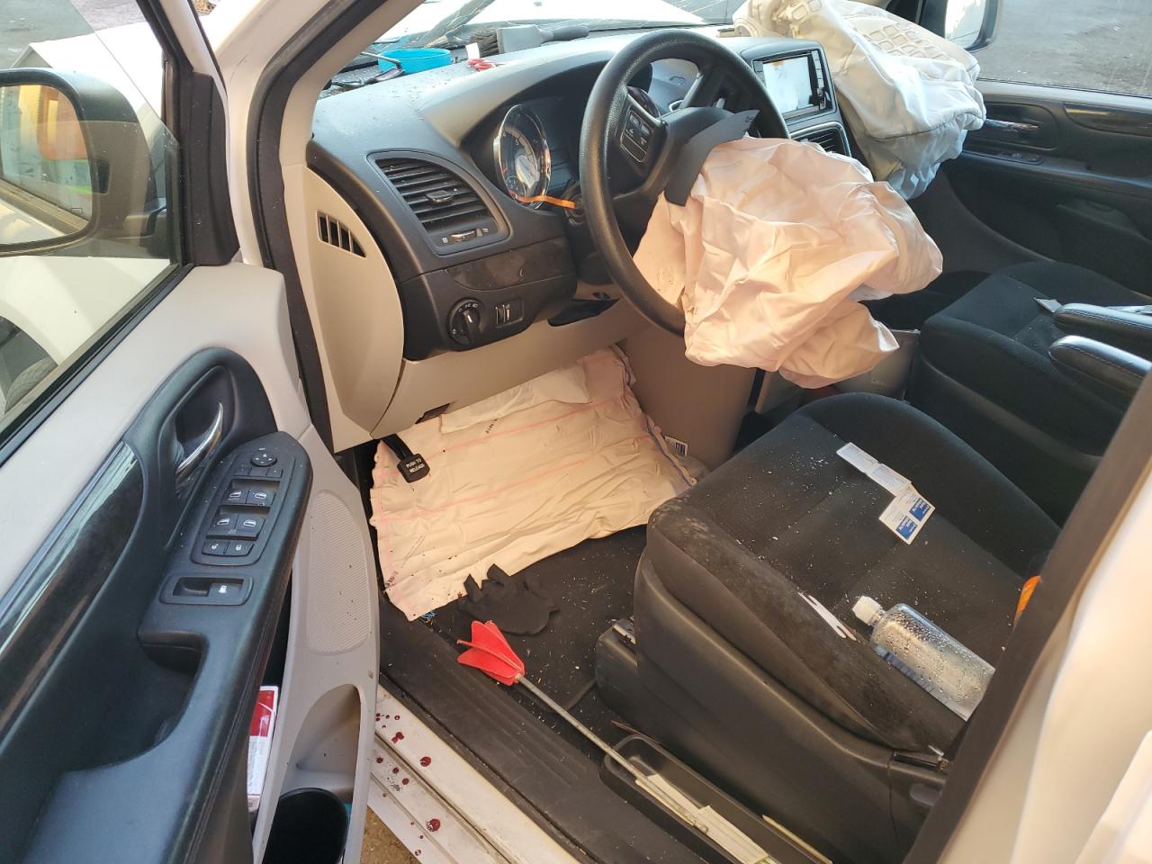 2019 Dodge Caravan - Image 8