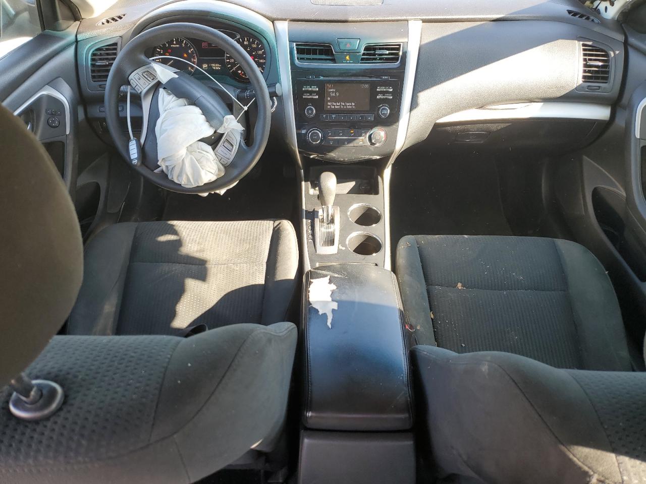 2015 Nissan Altima - Image 8