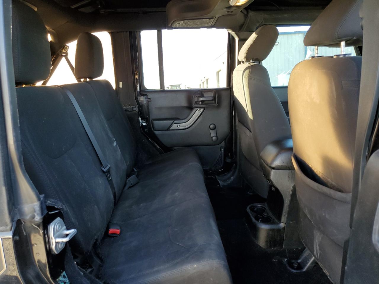 2018 Jeep Wrangler - Image 11