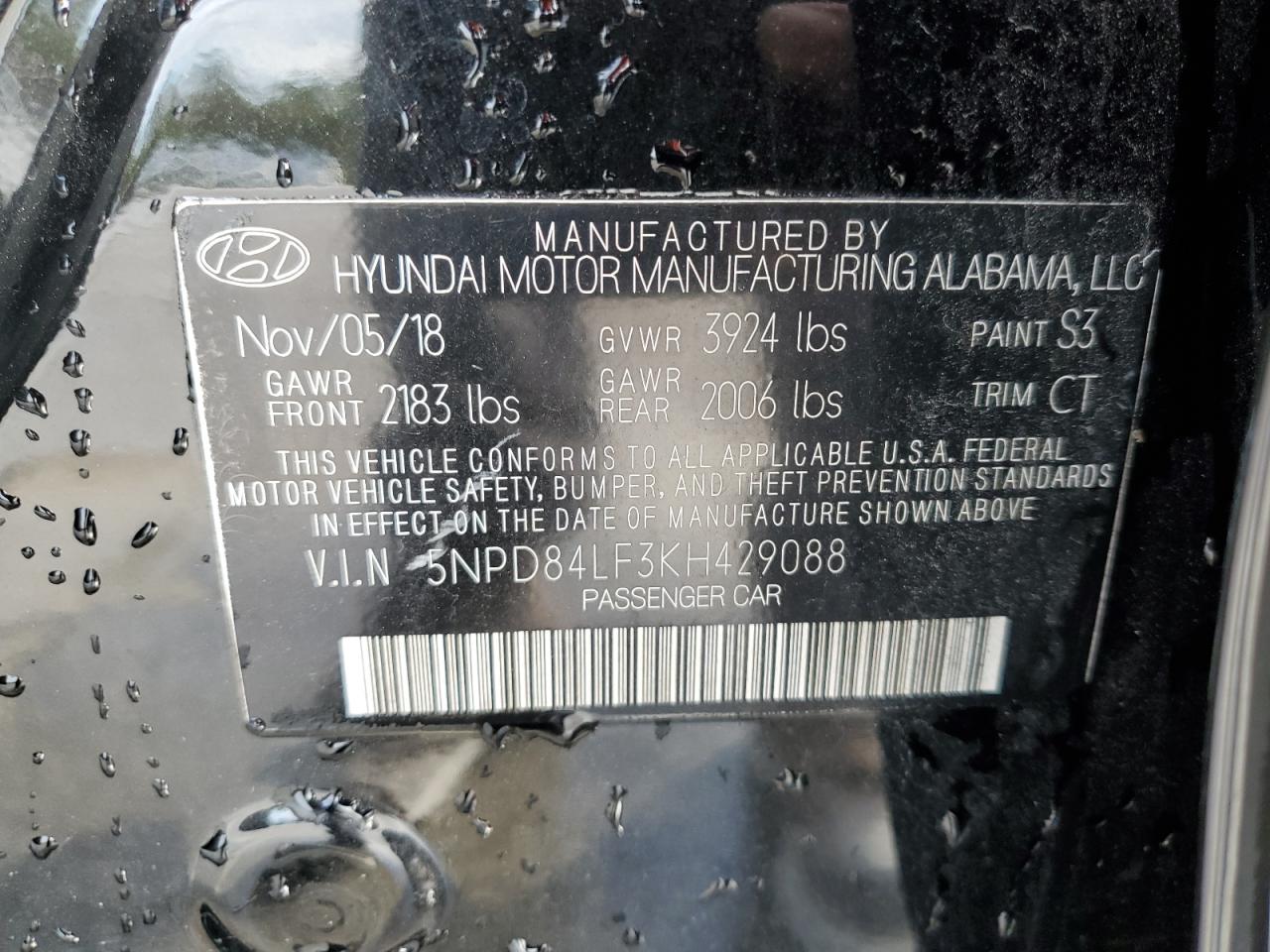 2019 Hyundai Elantra - Image 13