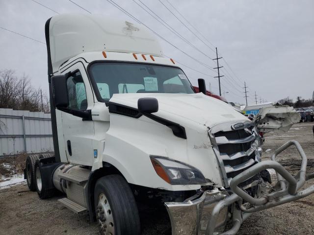 2020 Freightliner Cascadia 116 