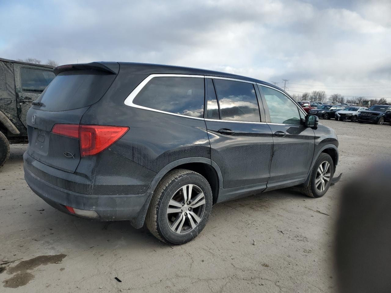 2016 Honda Pilot - Image 3