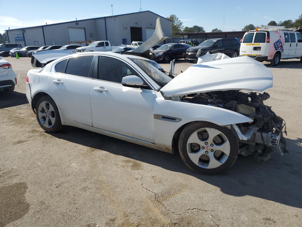 2017 Jaguar XE - Image 4