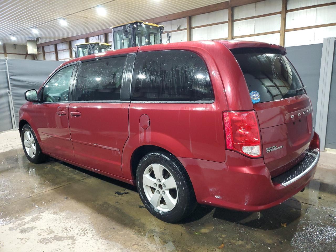 2016 Dodge Caravan - Image 2