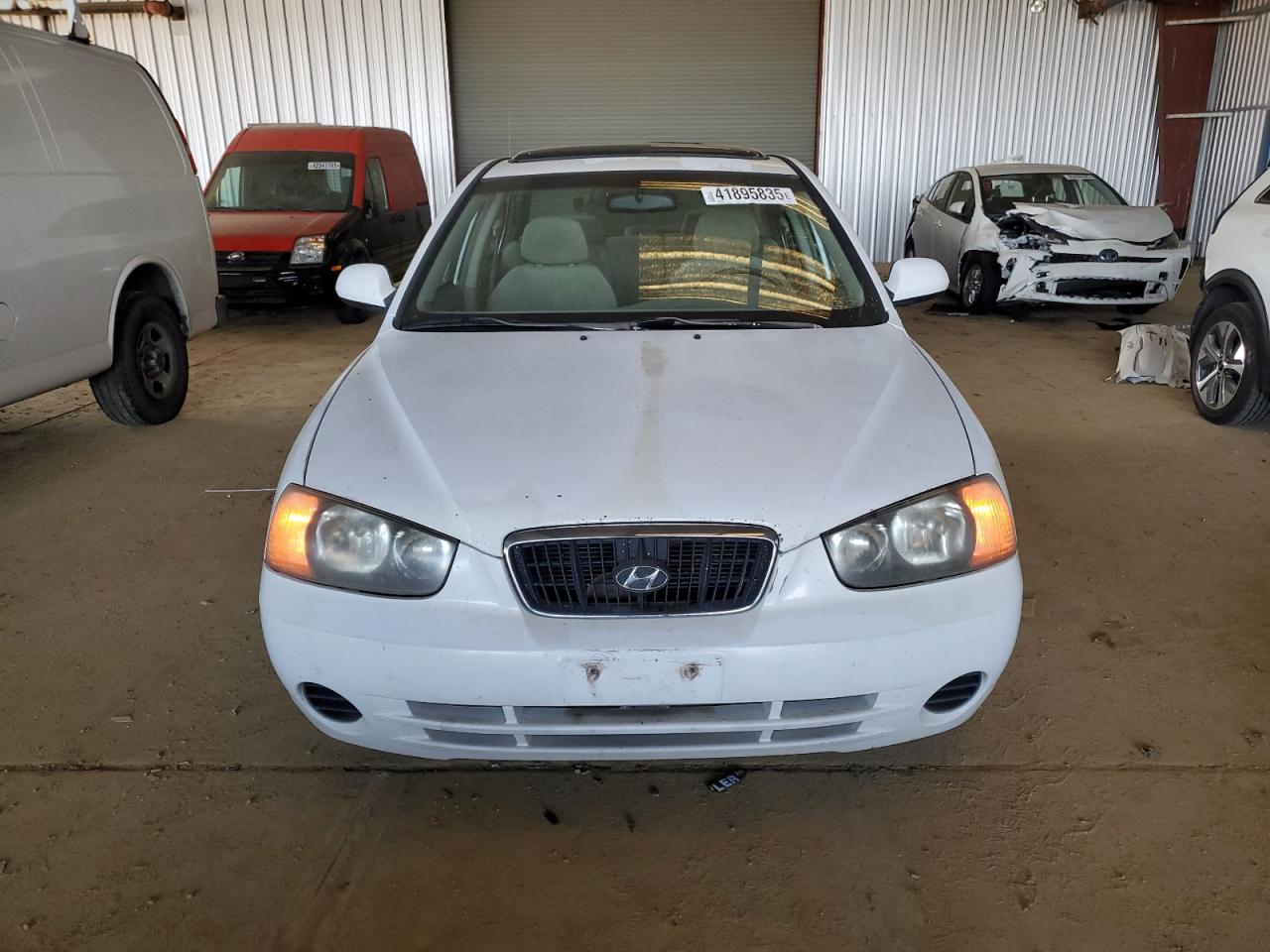 2001 Hyundai Elantra - Image 5